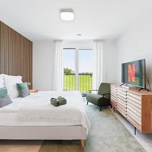 https://deluxe-maisonette-stuttgart-flughafen-messe-parkplatz.stuttgart-hotel.com