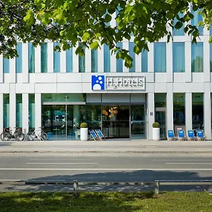 H2 Messe מלון