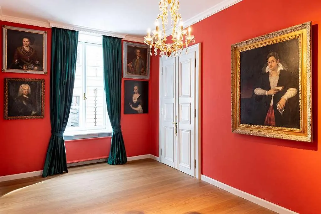 Hotel Bayerischer Hof Мюнхен 5*,
