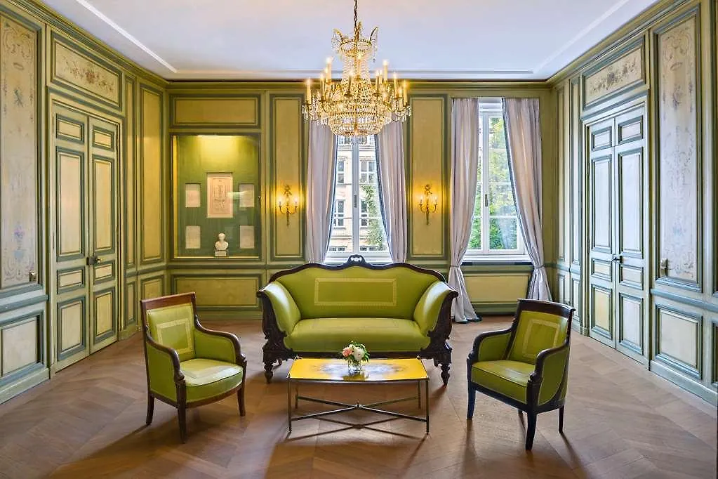Hotel Bayerischer Hof Мюнхен 5*,