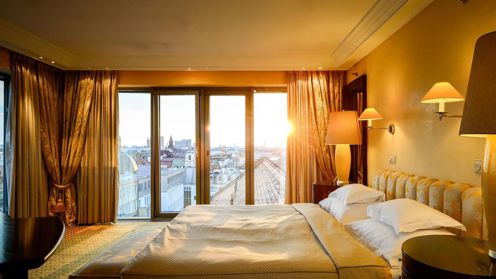 Hotel Bayerischer Hof München 5*,